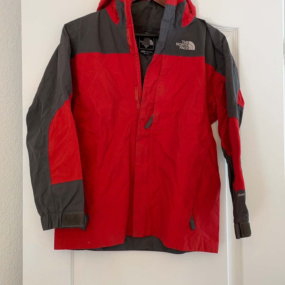 The north face men’s rain jacket